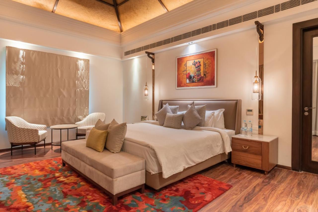 The Ananta Udaipur Hotel Exterior photo