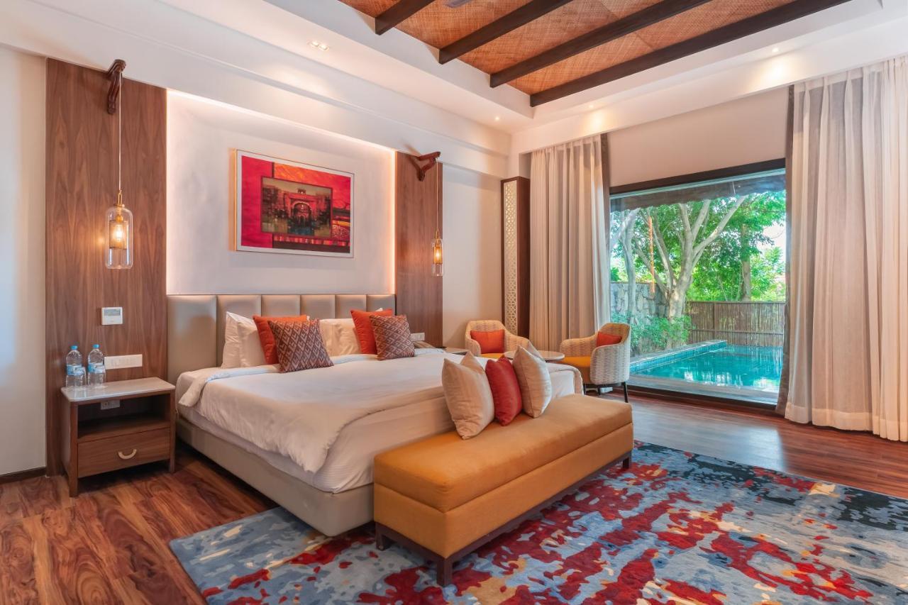 The Ananta Udaipur Hotel Exterior photo