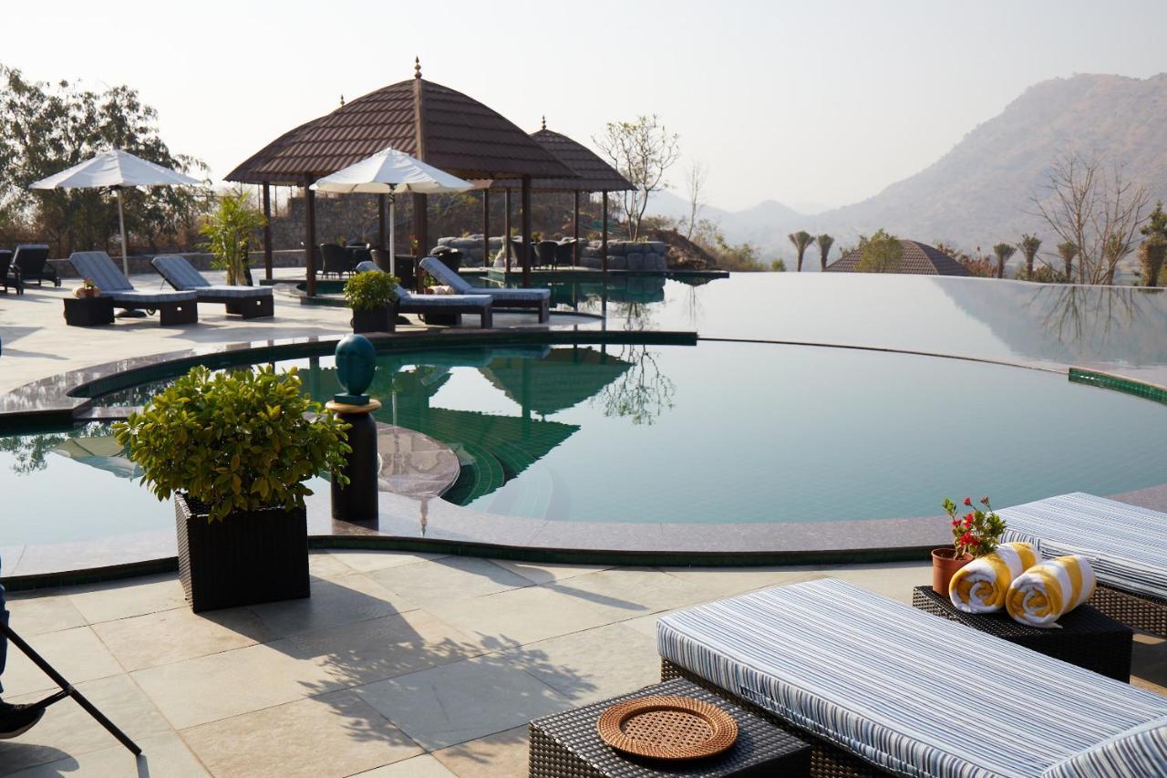 The Ananta Udaipur Hotel Exterior photo
