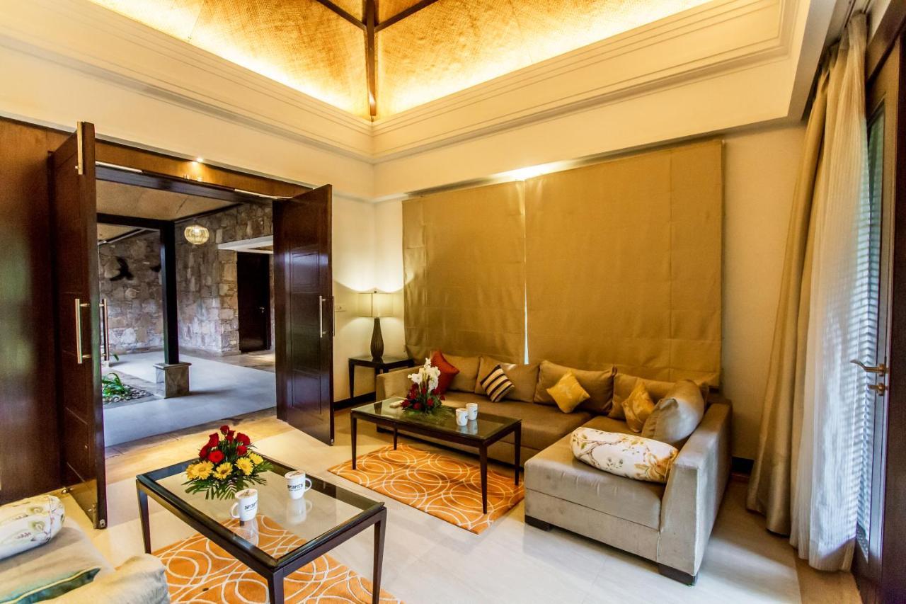 The Ananta Udaipur Hotel Exterior photo