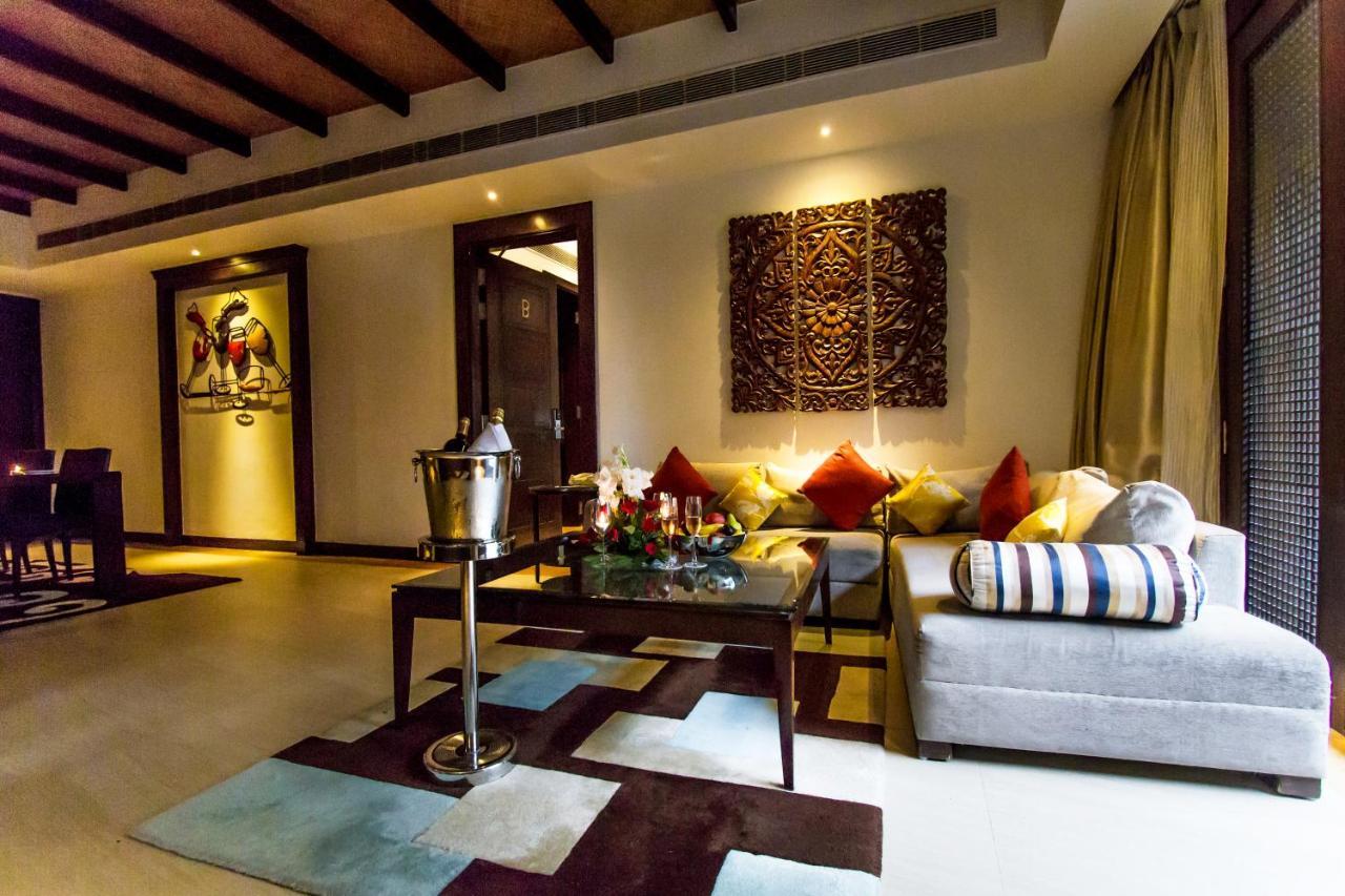 The Ananta Udaipur Hotel Exterior photo