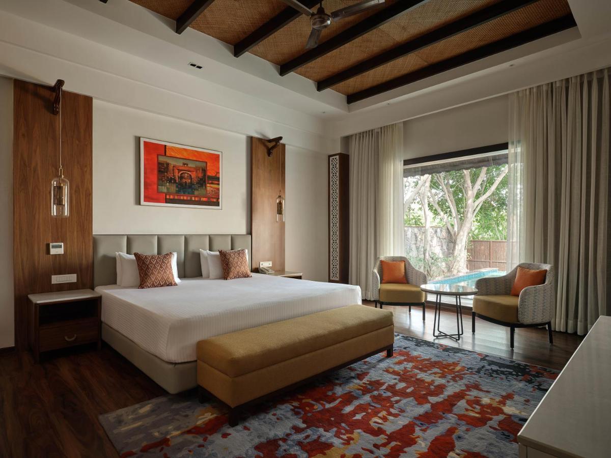 The Ananta Udaipur Hotel Exterior photo