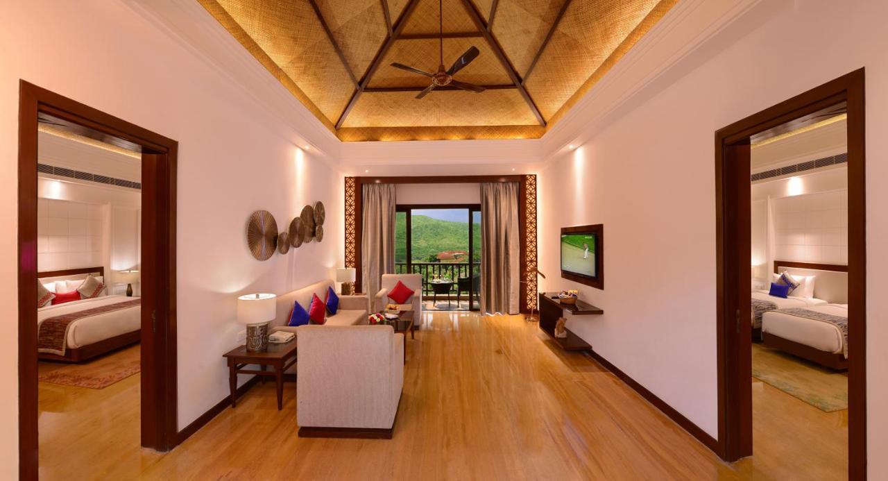 The Ananta Udaipur Hotel Exterior photo